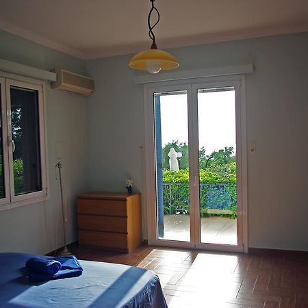 Irimar Retreat Managed By Hilltop Residences Mikrá Mandínia Dış mekan fotoğraf
