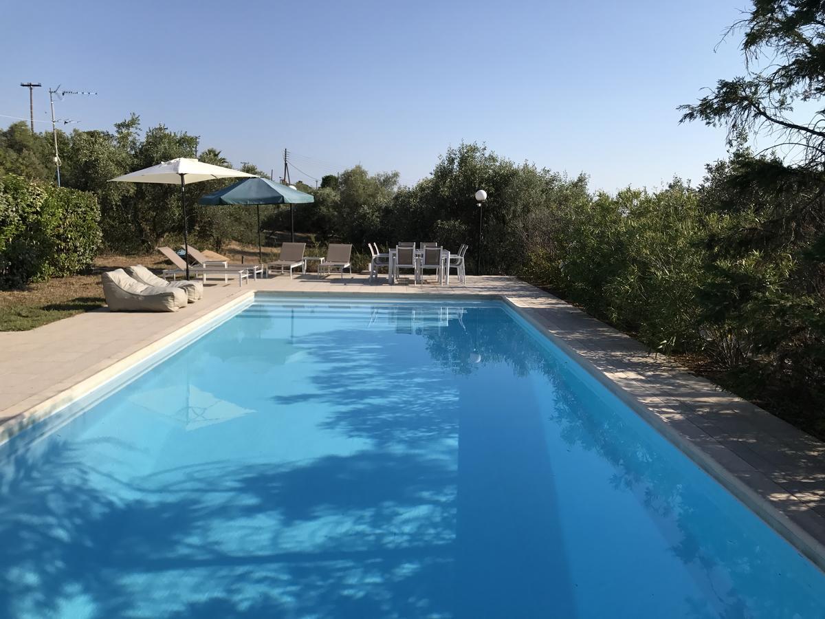 Irimar Retreat Managed By Hilltop Residences Mikrá Mandínia Dış mekan fotoğraf